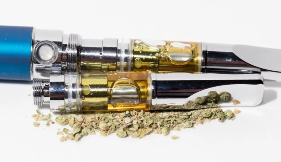 Disposable Weed pens are portable, convenient & easy to use. Want to feast on your favourite weed on the go? Learn new experience. 