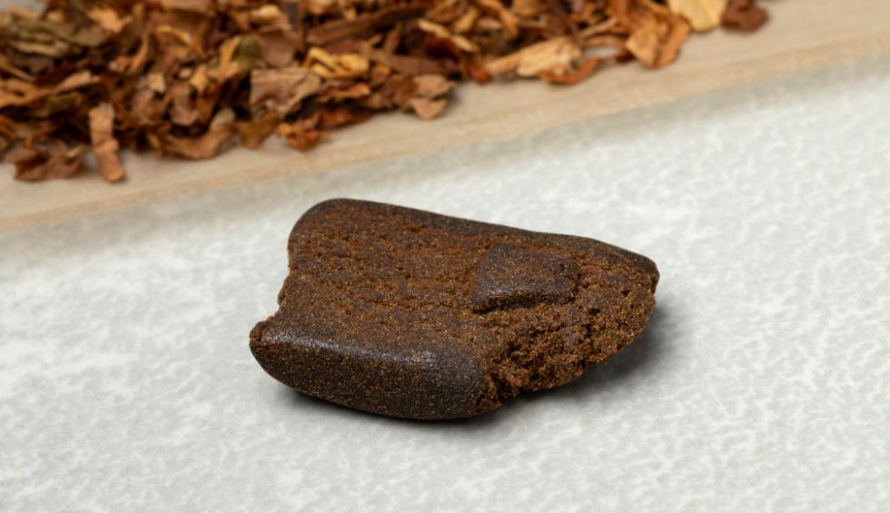 For many cannabis users, one of the most common questions is: What's the difference between Afghan black hash and regular hash?