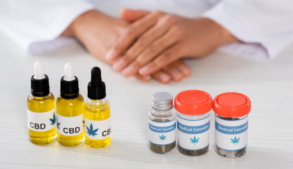Novice stoners may find it difficult to order weed online, considering the wide selection of products they have to choose from. 