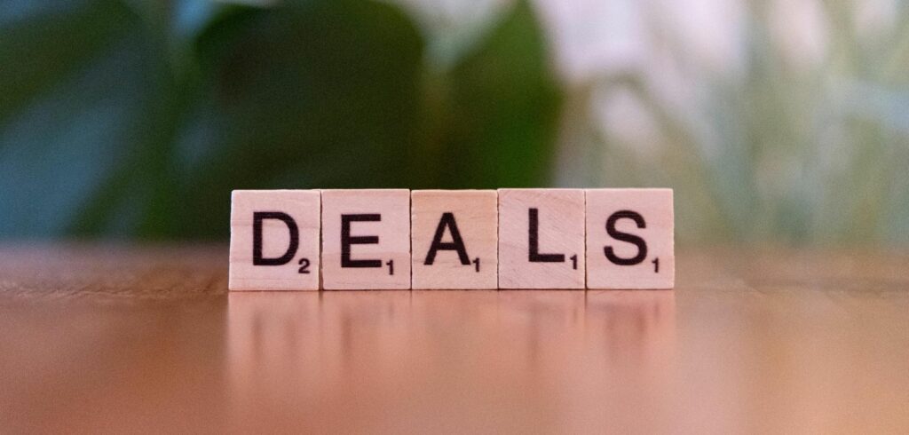 Now that you know how to buy weed Montreal-style, it's time to review some of the deals available to you.