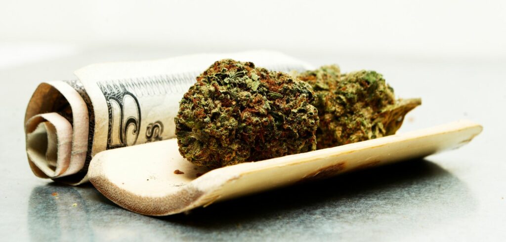 When shopping online, select the strains and weed products that interest you the most.